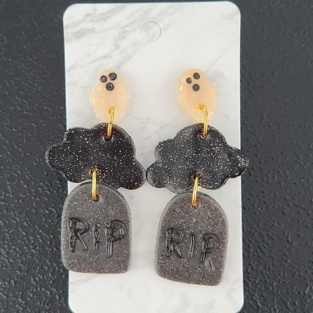 🎃👻Ghostly Grave Earrings👻